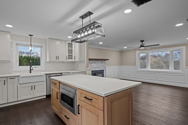 277 Providence St, Rehoboth, MA 02769