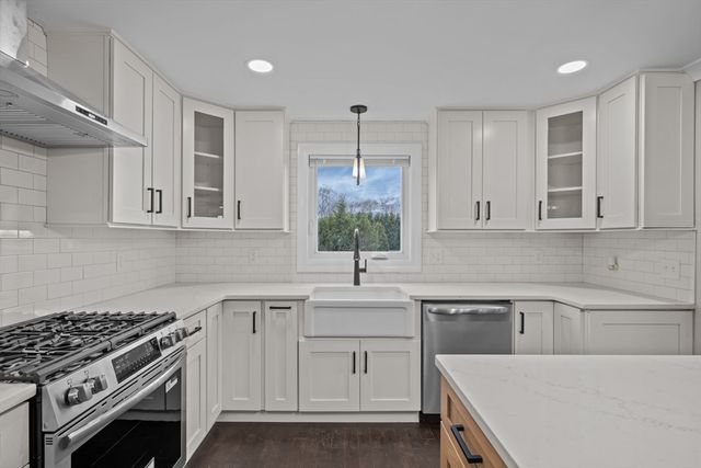 277 Providence St, Rehoboth, MA 02769