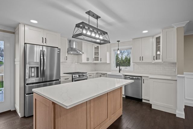 277 Providence St, Rehoboth, MA 02769