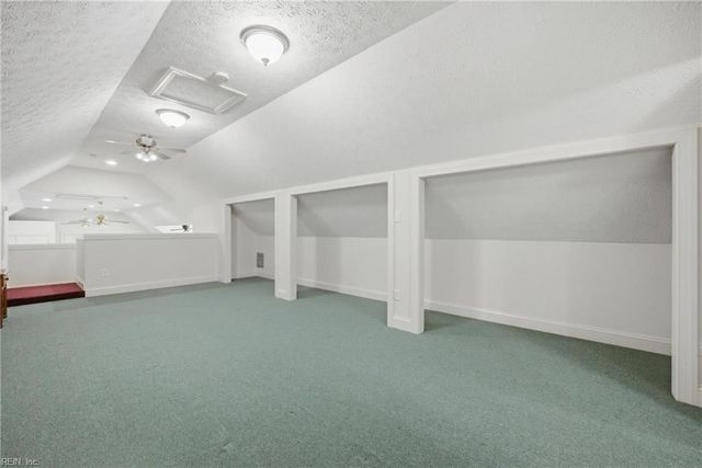 30 Holloway RD, Newport News, VA 23602