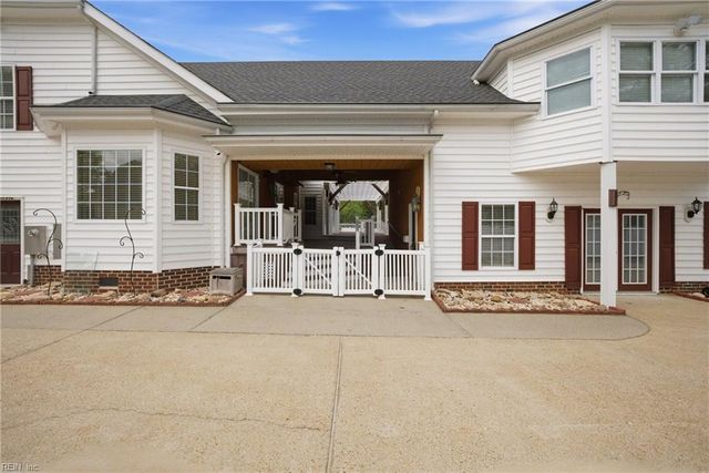 30 Holloway RD, Newport News, VA 23602