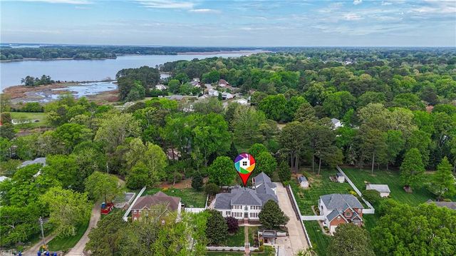 30 Holloway RD, Newport News, VA 23602