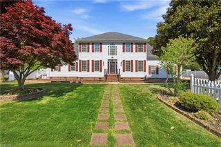 30 Holloway RD, Newport News, VA 23602