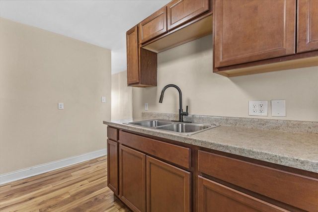 1616 Oregon STREET, Racine, WI 53405