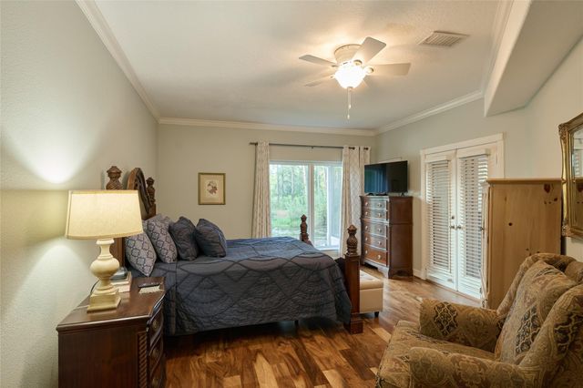 9151 Lakeside Circle, Montgomery, TX 77316