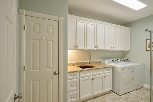 9151 Lakeside Circle, Montgomery, TX 77316