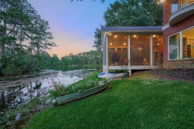 9151 Lakeside Circle, Montgomery, TX 77316
