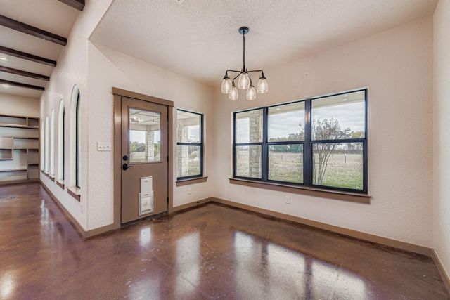 192 Freedom DR, Georgetown, TX 78626