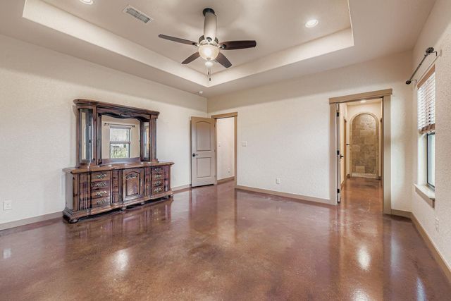 192 Freedom DR, Georgetown, TX 78626