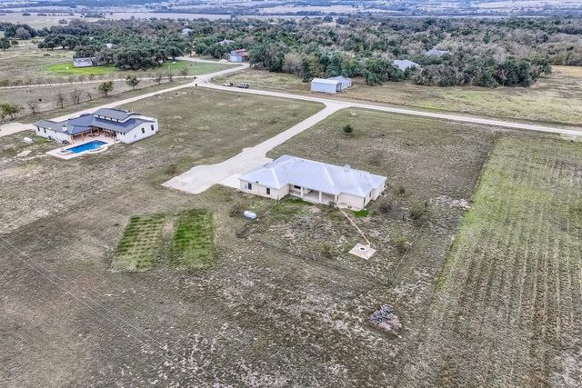 192 Freedom DR, Georgetown, TX 78626