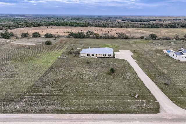 192 Freedom DR, Georgetown, TX 78626