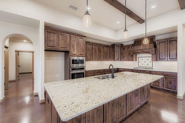 192 Freedom DR, Georgetown, TX 78626