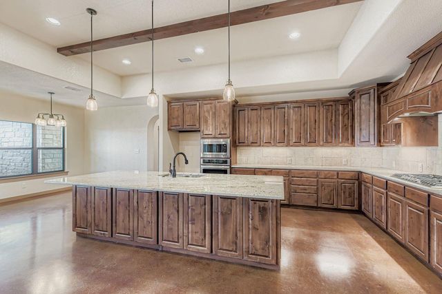 192 Freedom DR, Georgetown, TX 78626