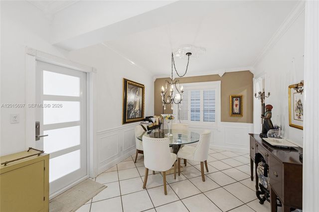 636 NE 17th Ter, Fort Lauderdale, FL 33304