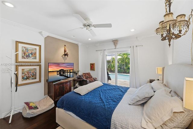 636 NE 17th Ter, Fort Lauderdale, FL 33304