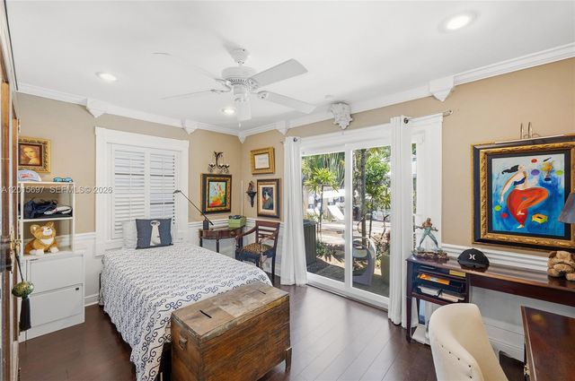 636 NE 17th Ter, Fort Lauderdale, FL 33304