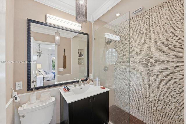636 NE 17th Ter, Fort Lauderdale, FL 33304