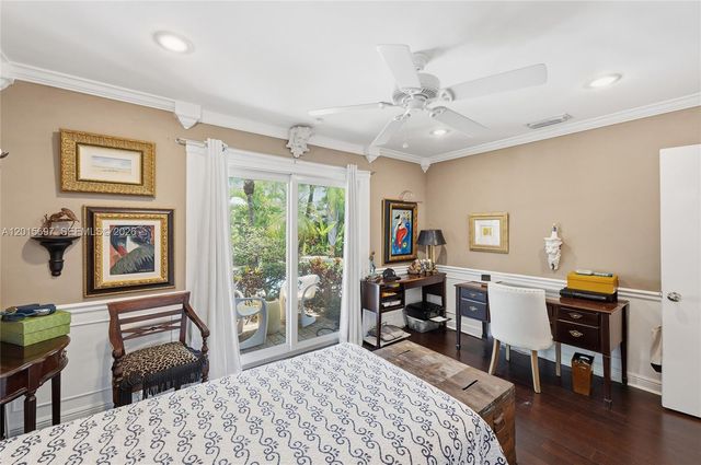 636 NE 17th Ter, Fort Lauderdale, FL 33304