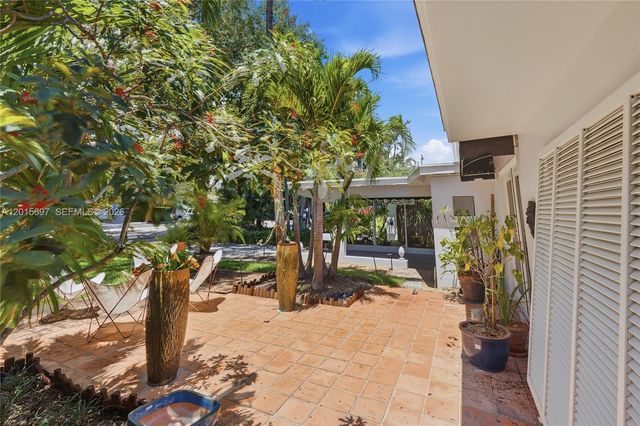 636 NE 17th Ter, Fort Lauderdale, FL 33304