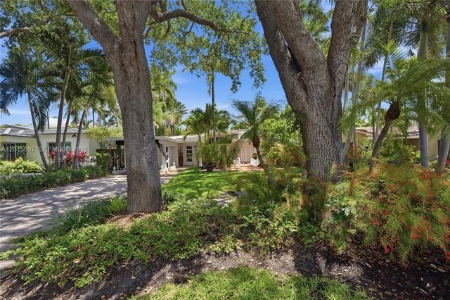 636 NE 17th Ter, Fort Lauderdale, FL 33304