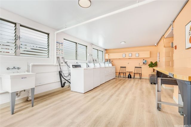1812 Anapuni Street, Honolulu, HI 96822