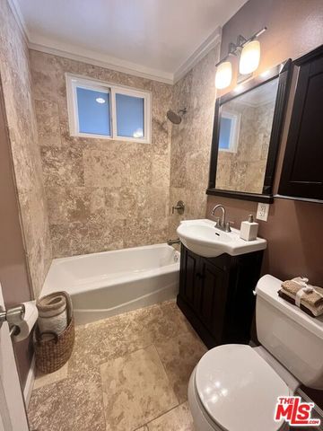 2297 Glendale Boulevard, Los Angeles, CA 90039