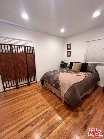 2297 Glendale Boulevard, Los Angeles, CA 90039