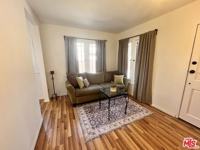 2297 Glendale Boulevard, Los Angeles, CA 90039