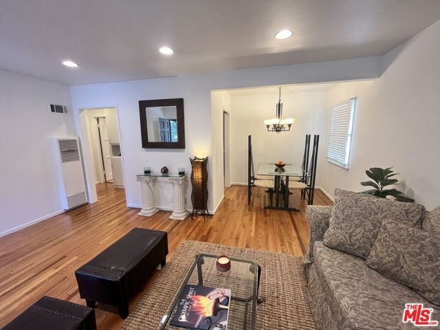 2297 Glendale Boulevard, Los Angeles, CA 90039