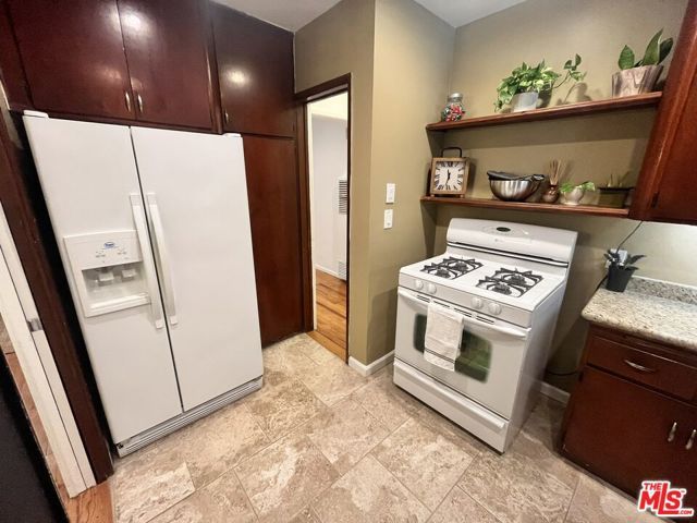 2297 Glendale Boulevard, Los Angeles, CA 90039