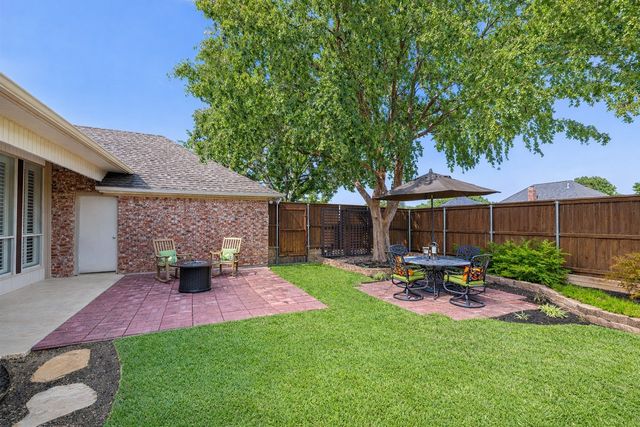 3927 Alto Avenue, Carrollton, TX 75007