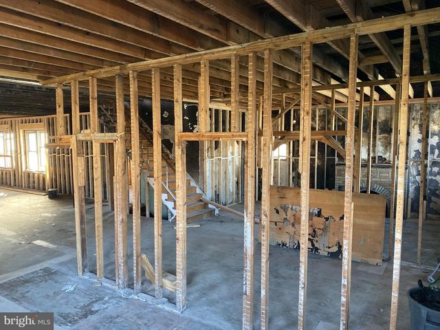 4339 HUNT PL NE, Washington, DC 20019