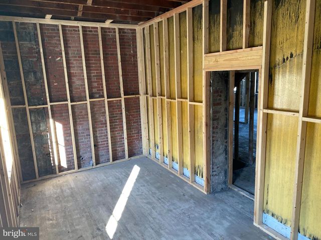 4339 HUNT PL NE, Washington, DC 20019