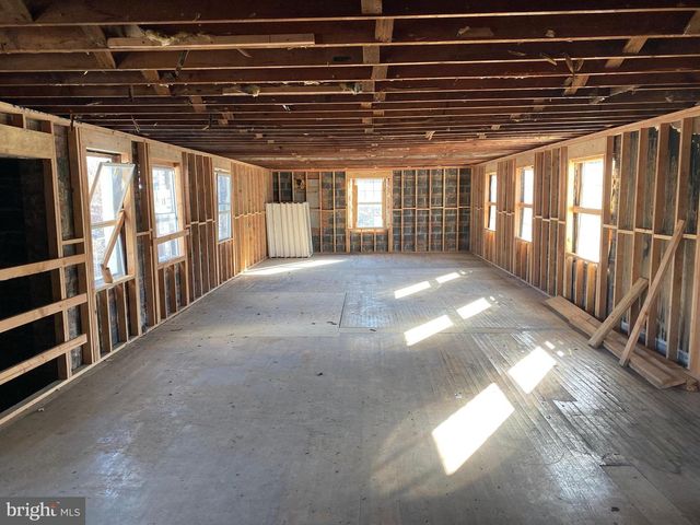 4339 HUNT PL NE, Washington, DC 20019