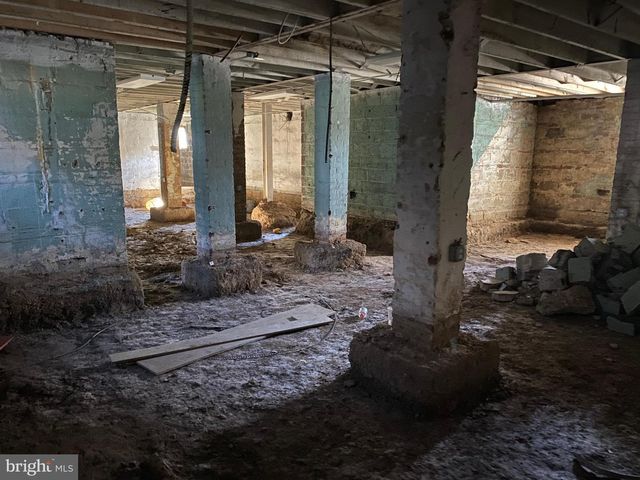 4339 HUNT PL NE, Washington, DC 20019