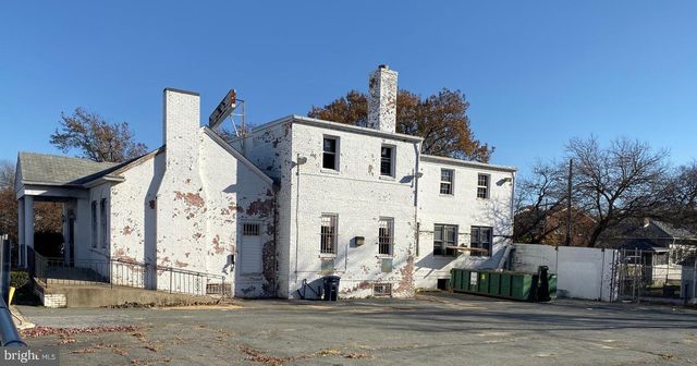 4339 HUNT PL NE, Washington, DC 20019