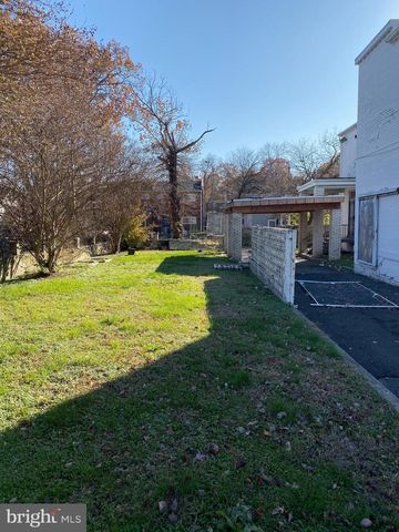 4339 HUNT PL NE, Washington, DC 20019