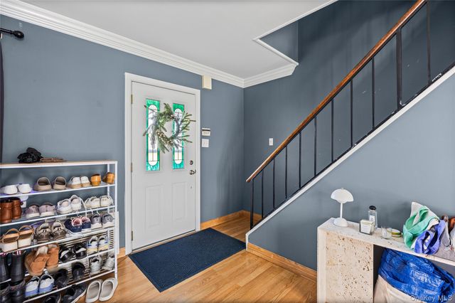 83 Manchester Lane, Stony Brook, NY 11790