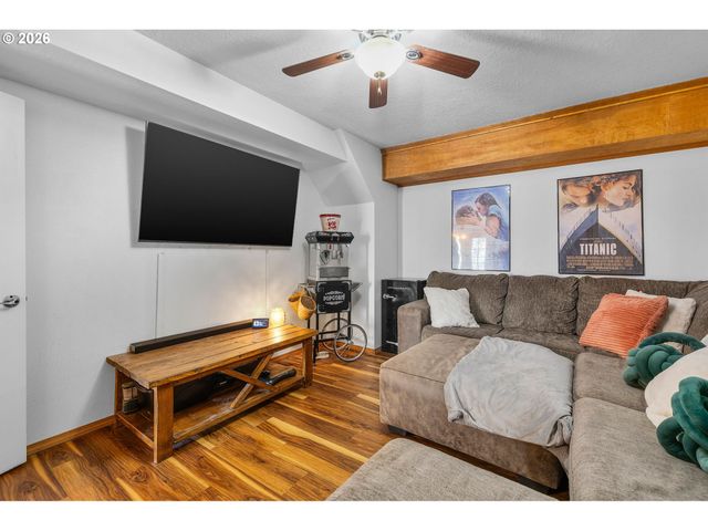 27374 BUMPY Rd, John Day, OR 97845