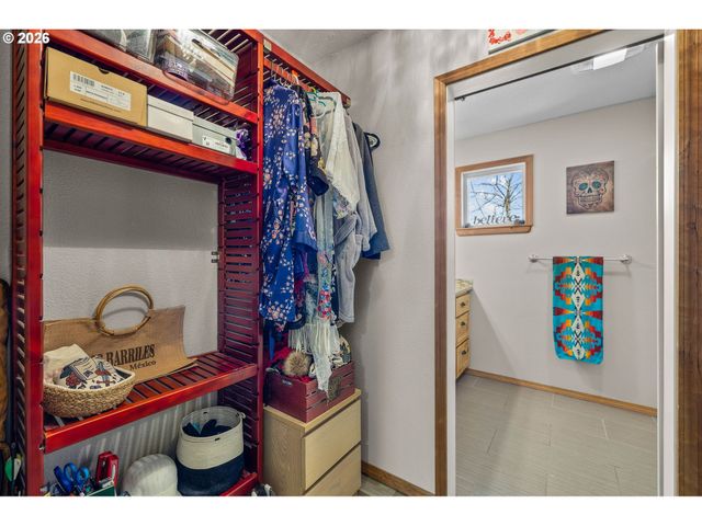 27374 BUMPY Rd, John Day, OR 97845