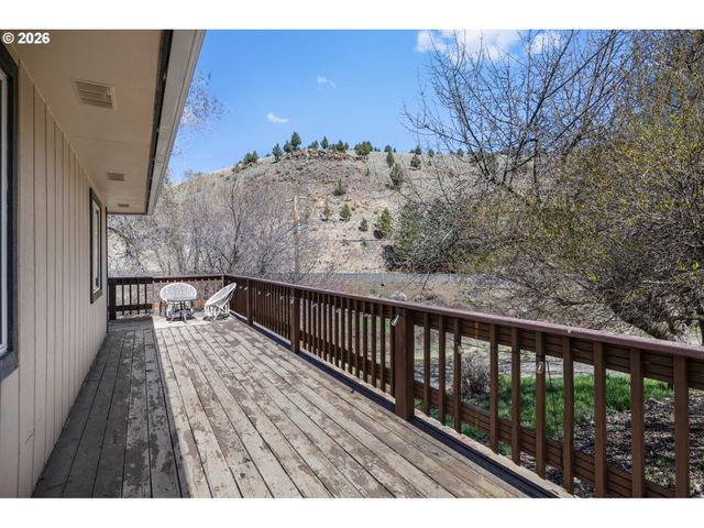 27374 BUMPY Rd, John Day, OR 97845