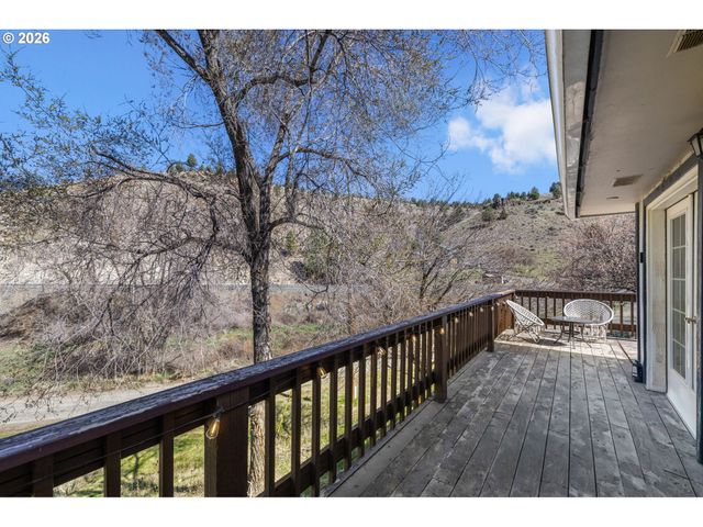 27374 BUMPY Rd, John Day, OR 97845
