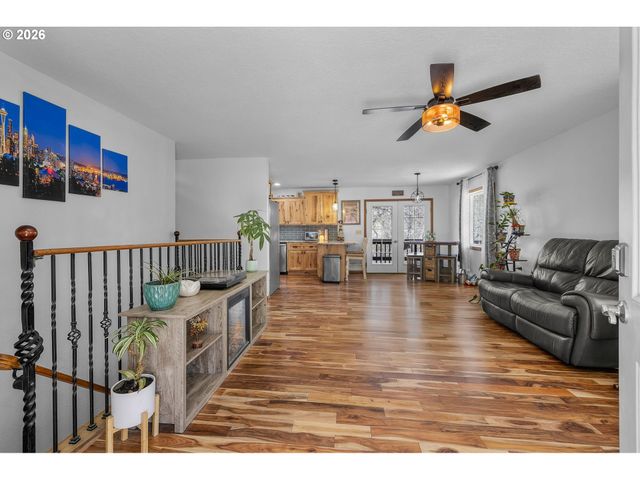 27374 BUMPY Rd, John Day, OR 97845