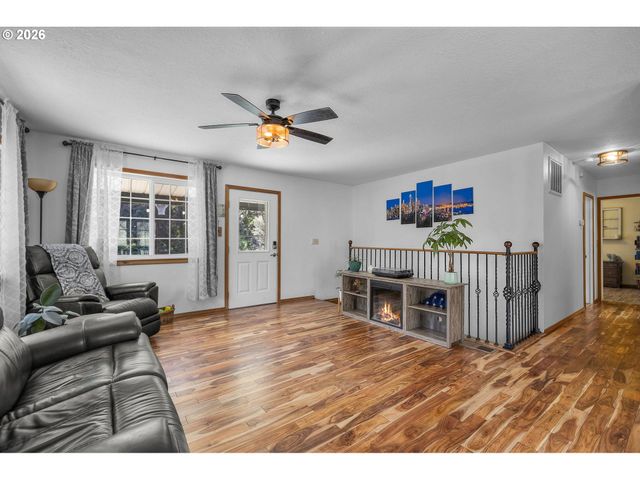 27374 BUMPY Rd, John Day, OR 97845