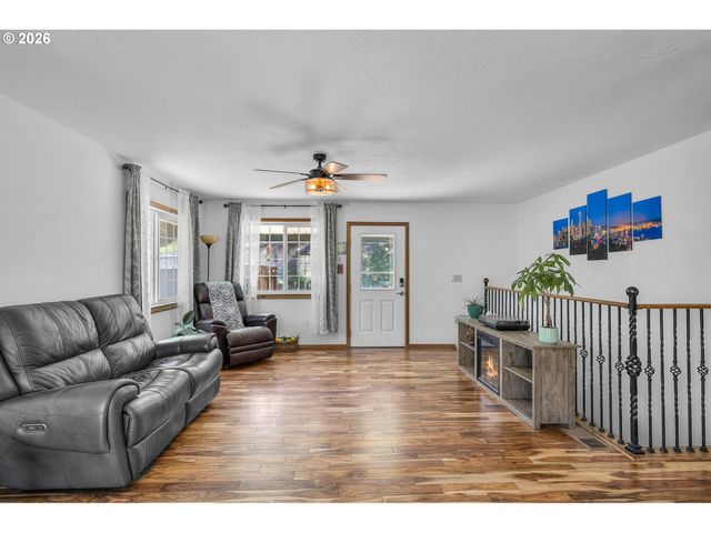 27374 BUMPY Rd, John Day, OR 97845