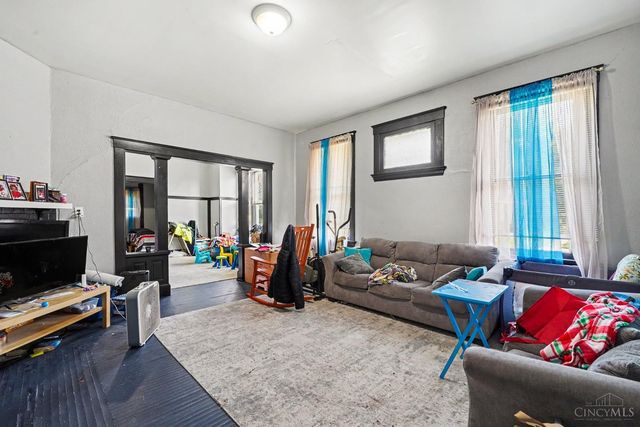6129 Cary Avenue, Cincinnati, OH 45224