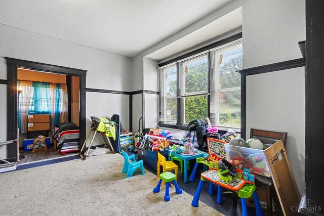 6129 Cary Avenue, Cincinnati, OH 45224