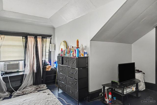 6129 Cary Avenue, Cincinnati, OH 45224
