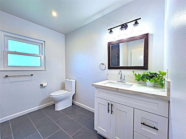 28212 VIA CERNUDA, Mission Viejo, CA 92692
