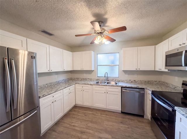 5750 NW 55TH AVENUE, Ocala, FL 34482